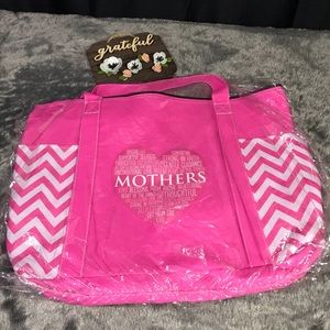 NWOT Mother’s Pink/White Chevron Tote Bag